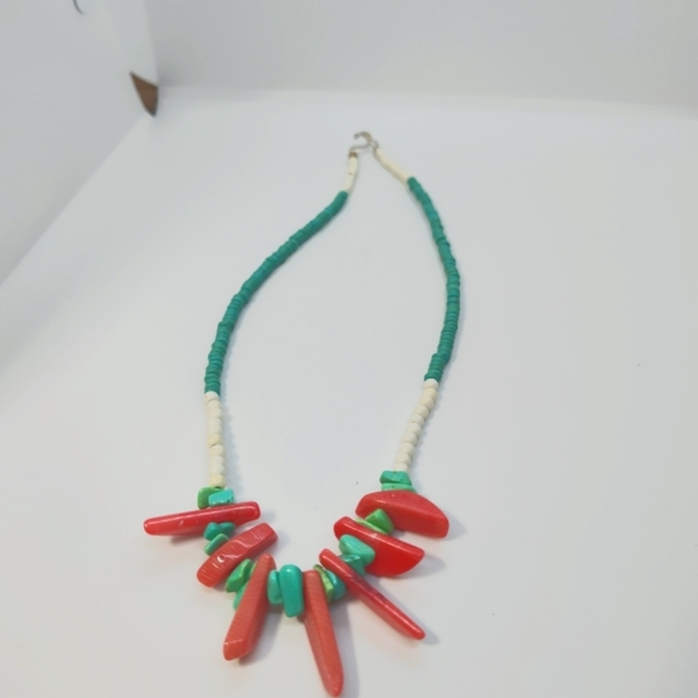 Necklace Turquoise Magnesite, Coral   and white bone beads